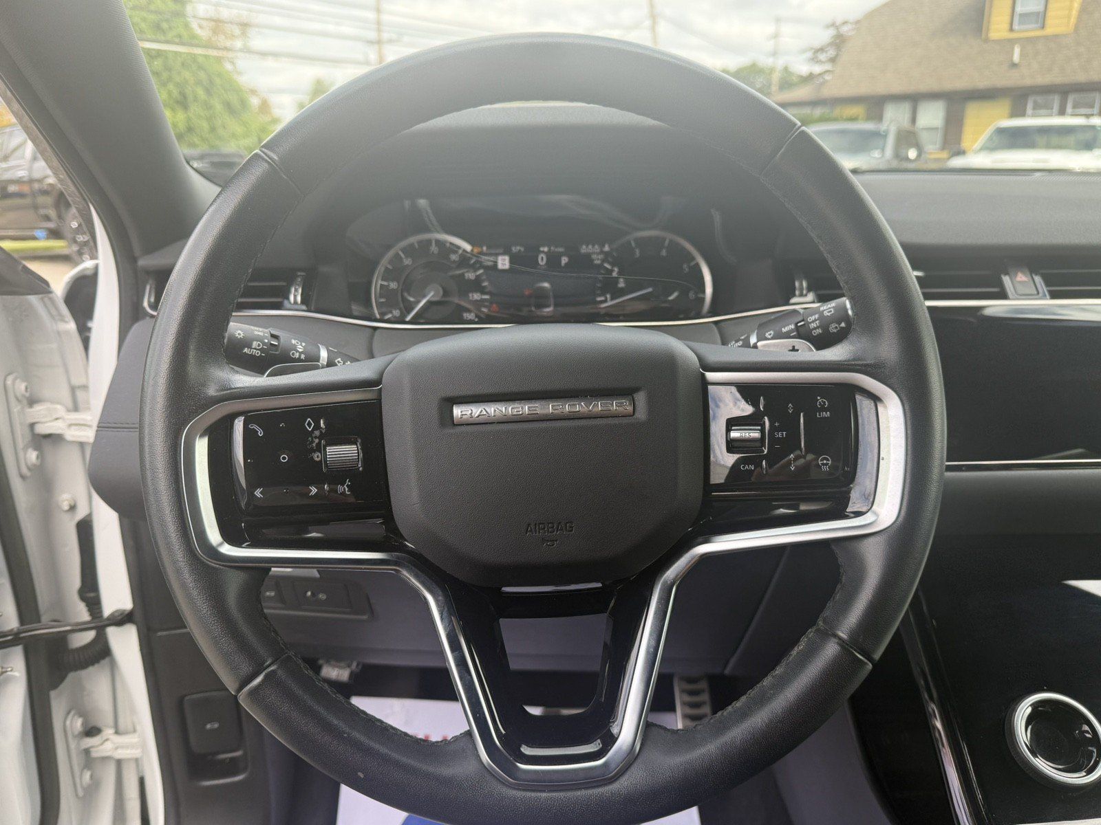 Used 2023 Land Rover Range Rover Evoque R-Dynamic SE AWD/4WD image 21