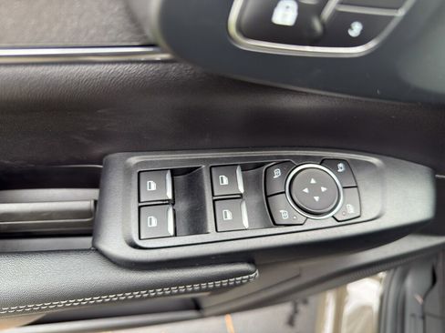 New 2025 Ford Ranger Lariat w/ FX4 Off-Road Package image 16