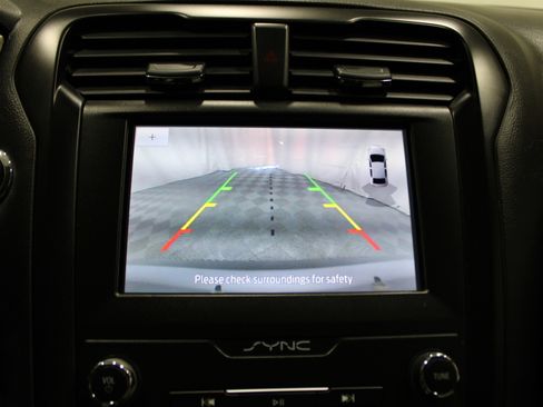 Used 2020 Ford Fusion SE w/ Equipment Group 151A image 20