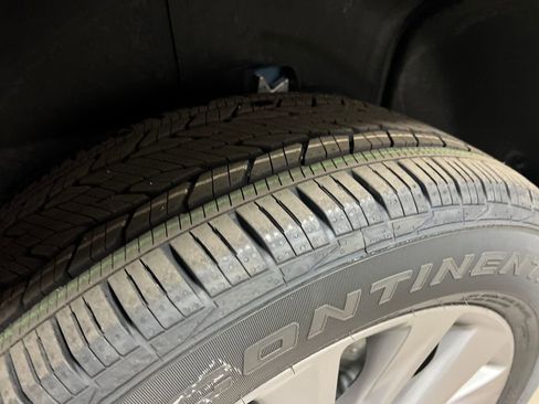 New 2026 Buick Enclave Preferred image 10