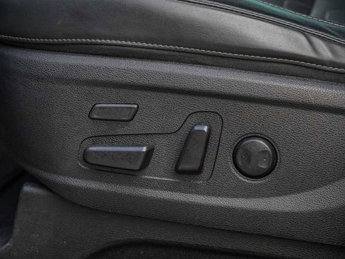 Certified 2022 Kia Telluride SX w/ SX Prestige Package image 26