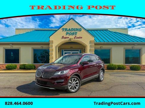 Used 2017 Lincoln MKC Select w/ Select Plus Package FWD image 1