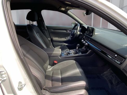 Used 2024 Honda Civic Sport image 10