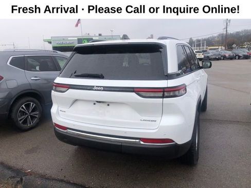 Used 2023 Jeep Grand Cherokee Laredo image 4