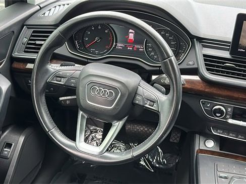 Used 2019 Audi Q5 2.0T Premium image 23