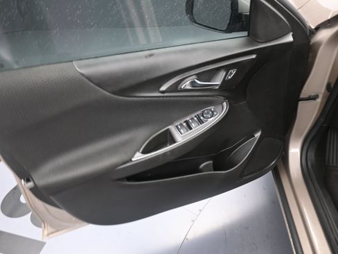 Used 2024 Chevrolet Malibu LT FWD image 13