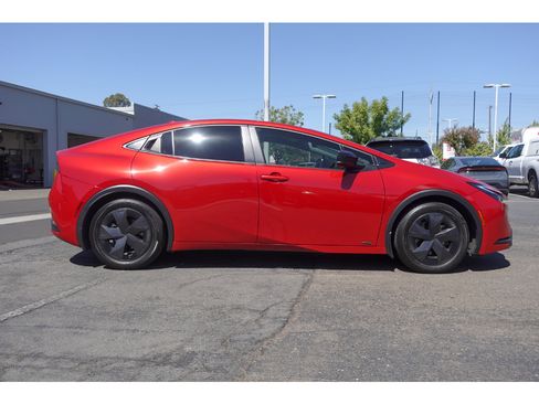 Certified 2024 Toyota Prius LE AWD/4WD image 2