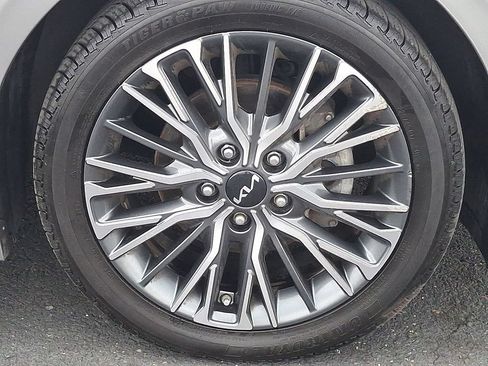 Certified 2023 Kia Forte GT-Line FWD image 8
