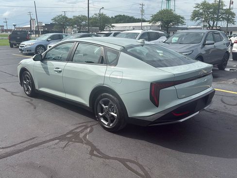 Used 2025 Kia K4 FWD image 5