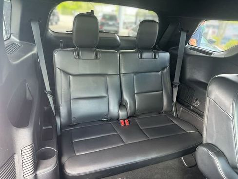Certified 2020 Ford Explorer XLT w/ Equipment Group 202A AWD/4WD image 24