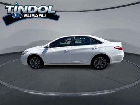Used 2015 Toyota Camry SE FWD image 5