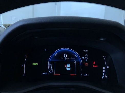 Certified 2025 Toyota Camry LE FWD image 21