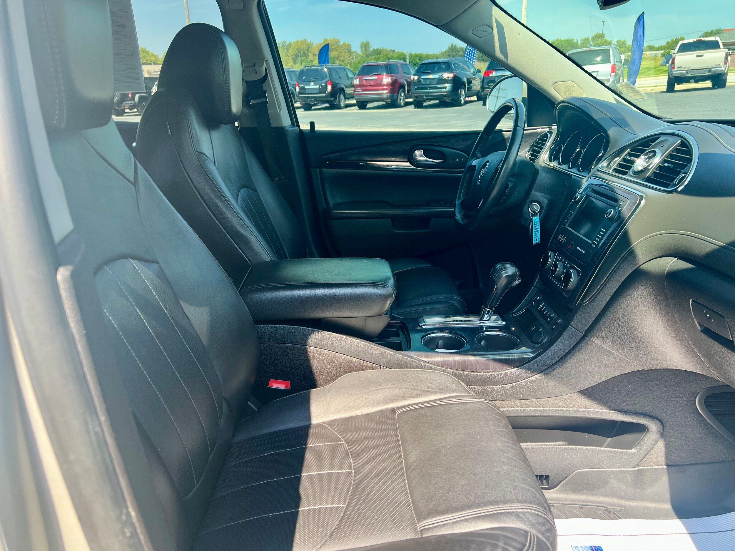 Used 2017 Buick Enclave Leather FWD image 17