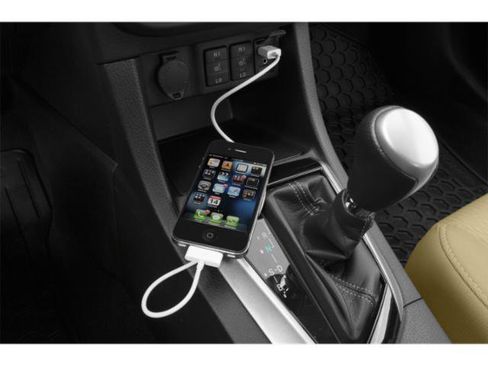 Used 2015 Toyota Corolla LE FWD image 19