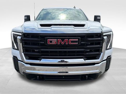 New 2026 GMC Sierra 2500 Pro image 2
