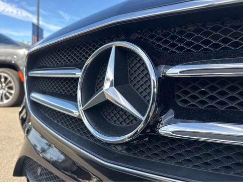 Used 2019 Mercedes-Benz E 300 image 41