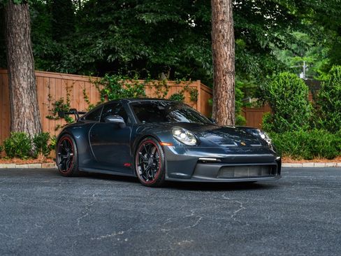 Used 2022 Porsche 911 GT3 RWD image 3
