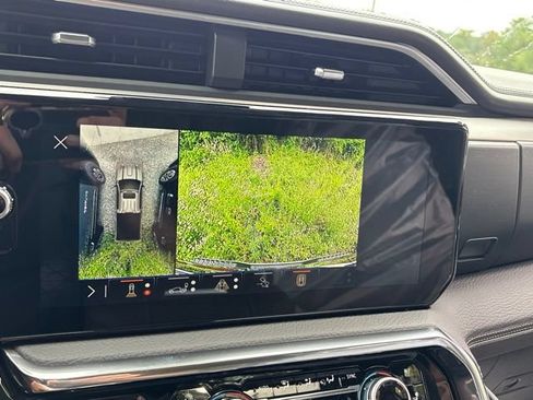 New 2026 GMC Sierra 2500 Denali w/ Denali Reserve Package AWD/4WD image 7