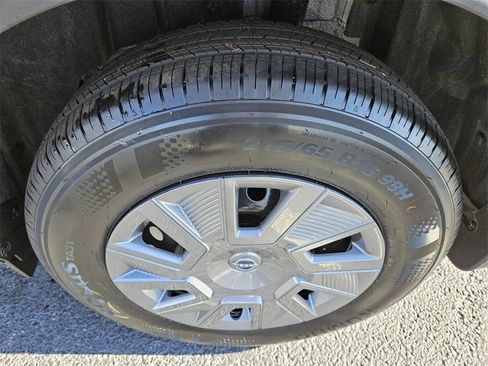 New 2026 Nissan Kicks S image 8