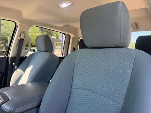 Used 2017 RAM 3500 Tradesman w/ Chrome Appearance Group AWD/4WD image 15