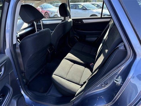 Used 2017 Subaru Outback 2.5i Premium image 16