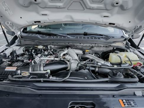 Used 2023 Ford F250 XLT w/ FX4 Off-Road Package image 29