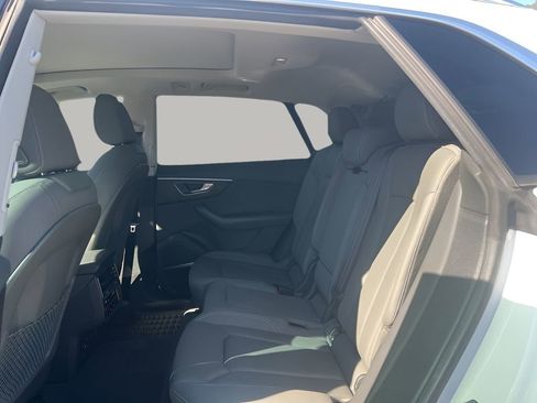 Used 2021 Audi Q8 Premium Plus w/ Premium Plus Package image 19