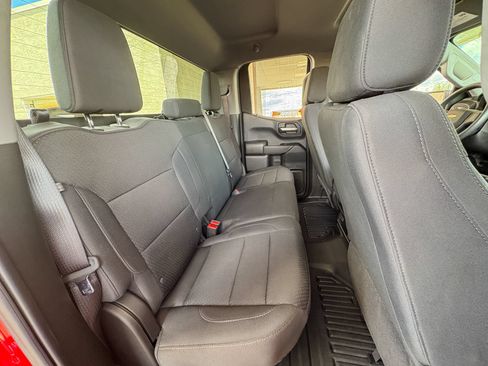 Used 2025 Chevrolet Silverado 1500 W/T w/ WT Value Package AWD/4WD image 25