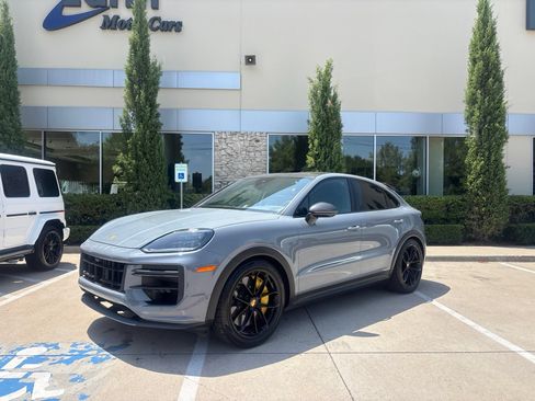 Used 2024 Porsche Cayenne Turbo GT AWD/4WD image 1