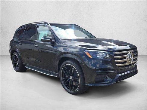 New 2026 Mercedes-Benz GLS 450 4MATIC image 7