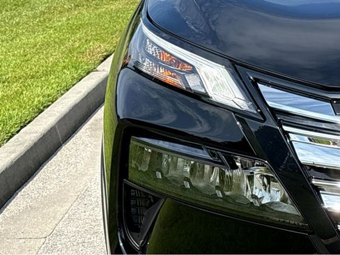 New 2026 Nissan Rogue SV w/ Cold Weather Package image 24