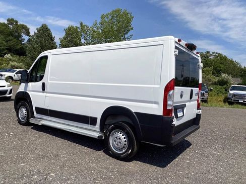 Used 2025 RAM ProMaster 2500 w/ U-Haul Equipment Group FWD image 7