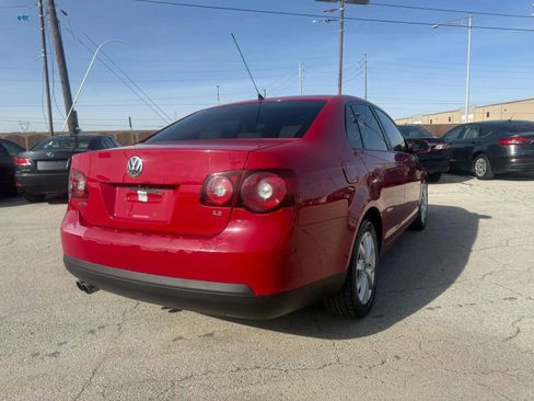 Used 2010 Volkswagen Jetta Limited Edition image 5