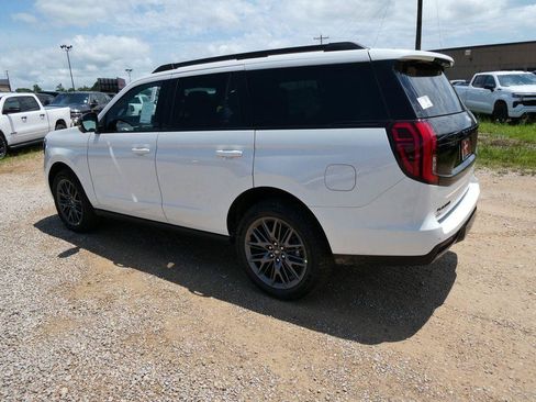 New 2027 Ford Expedition Platinum w/ Stealth Appearance Package AWD/4WD image 7