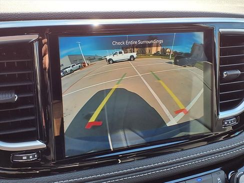 New 2026 Chrysler Pacifica Limited image 10