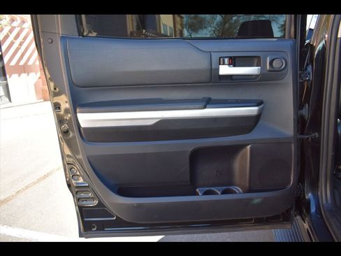 Used 2015 Toyota Tundra SR5 w/ TRD Off Road Package image 21