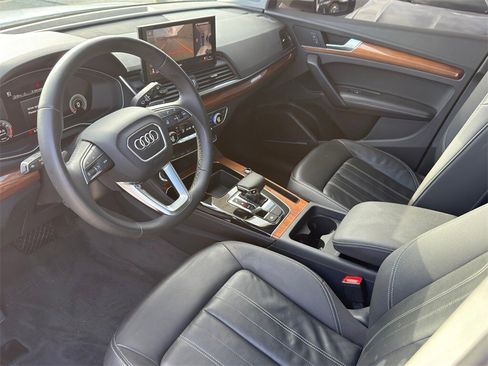 Used 2023 Audi Q5 2.0T Premium Plus w/ Premium Plus Package image 8