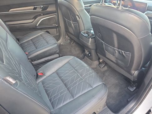 Used 2024 Kia Telluride SX Prestige X-Pro AWD/4WD image 11