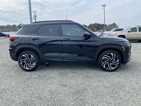 New 2026 Chevrolet TrailBlazer RS w/ Driver Confidence Package image 2