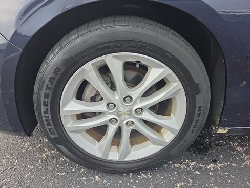 Used 2016 Chevrolet Malibu LT FWD image 17
