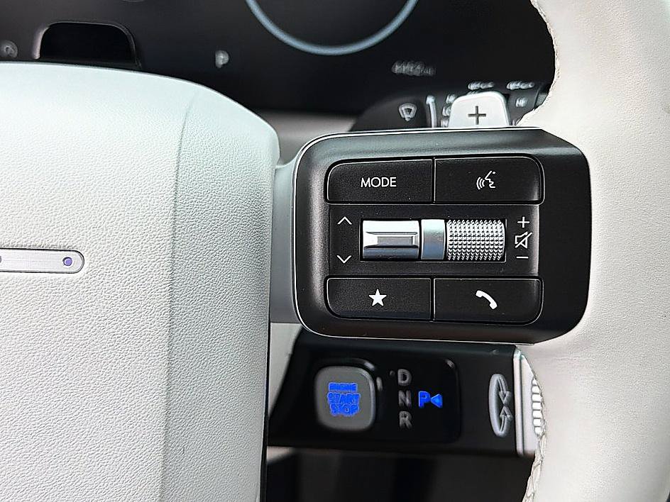 Certified 2026 Hyundai Palisade Limited FWD image 17