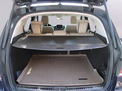 Used 2017 Mercedes-Benz GLE 350 4MATIC image 28