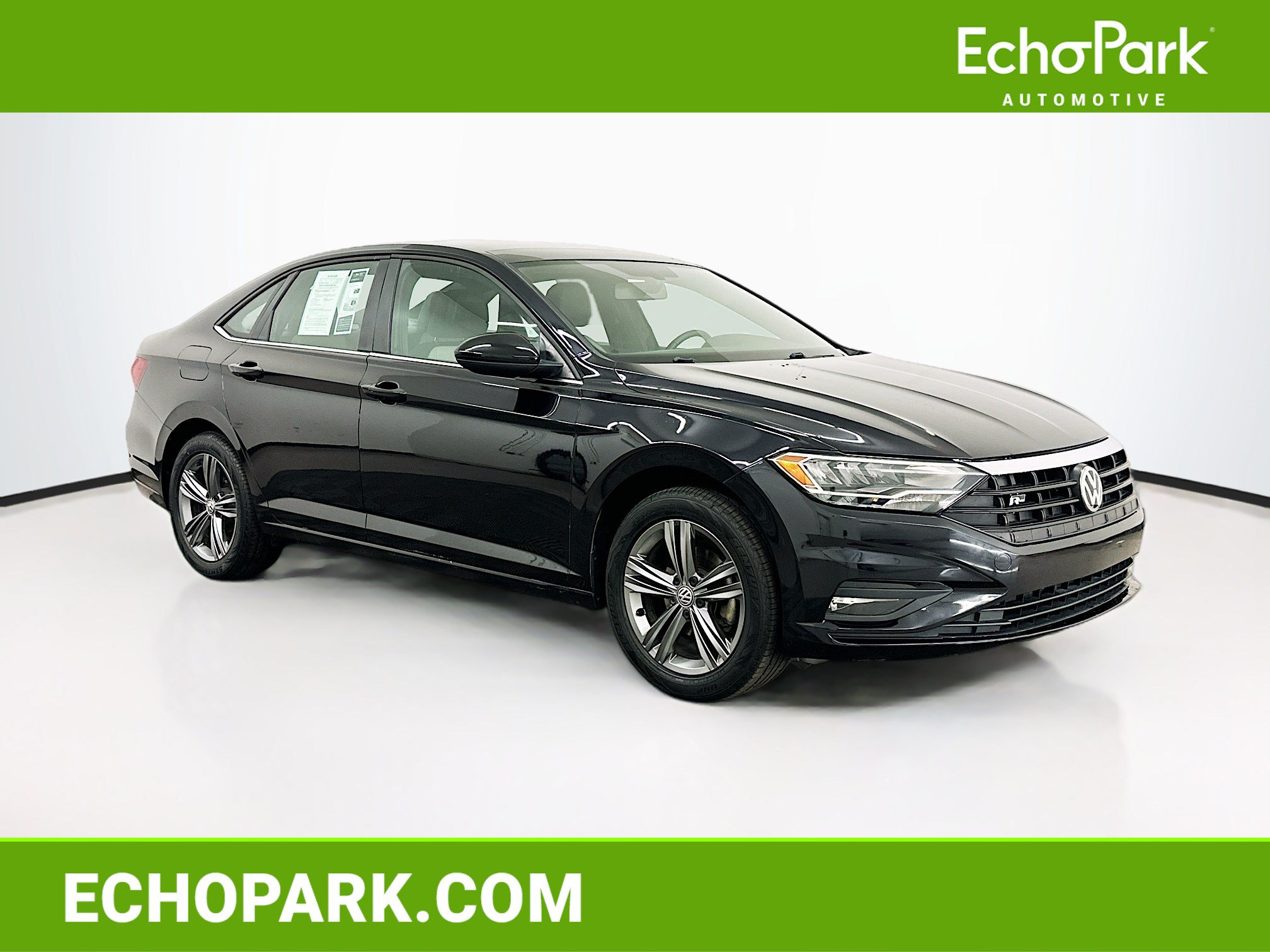 Used 2019 Volkswagen Jetta R-Line FWD image 1