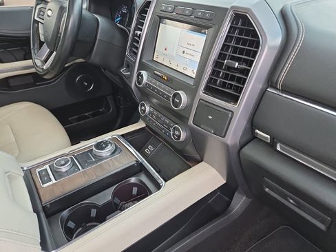Used 2019 Ford Expedition Platinum AWD/4WD image 38