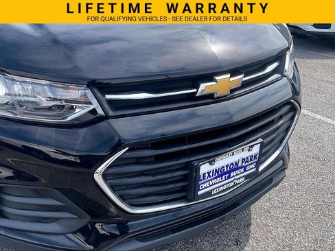Used 2020 Chevrolet Trax LS w/ Tint and Cruise Package AWD/4WD image 5