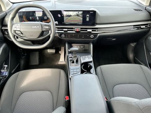 Used 2026 Kia Sportage LX w/ LX Convenience Package image 12