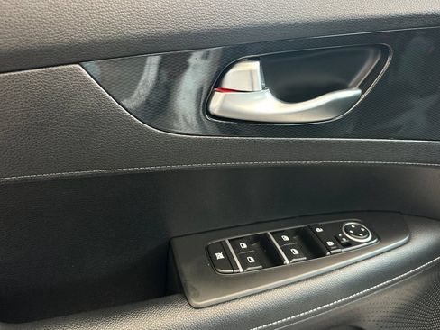 Used 2023 Kia Forte GT-Line FWD image 10