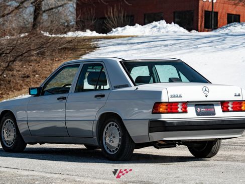 Used 1991 Mercedes-Benz 190 E 2.6 image 19