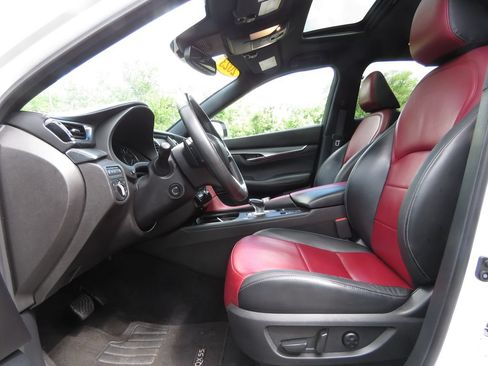 Used 2023 INFINITI QX55 Sensory w/ Lighting Package AWD/4WD image 11