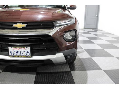 Used 2023 Chevrolet TrailBlazer LT w/ Convenience Package image 9